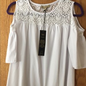 NWT Cold Shoulder Beautiful Top White